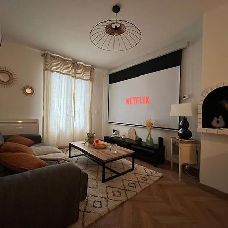 Апартаменты T3 Cinema - Centre Historique, Bord De Loire Тур Экстерьер фото